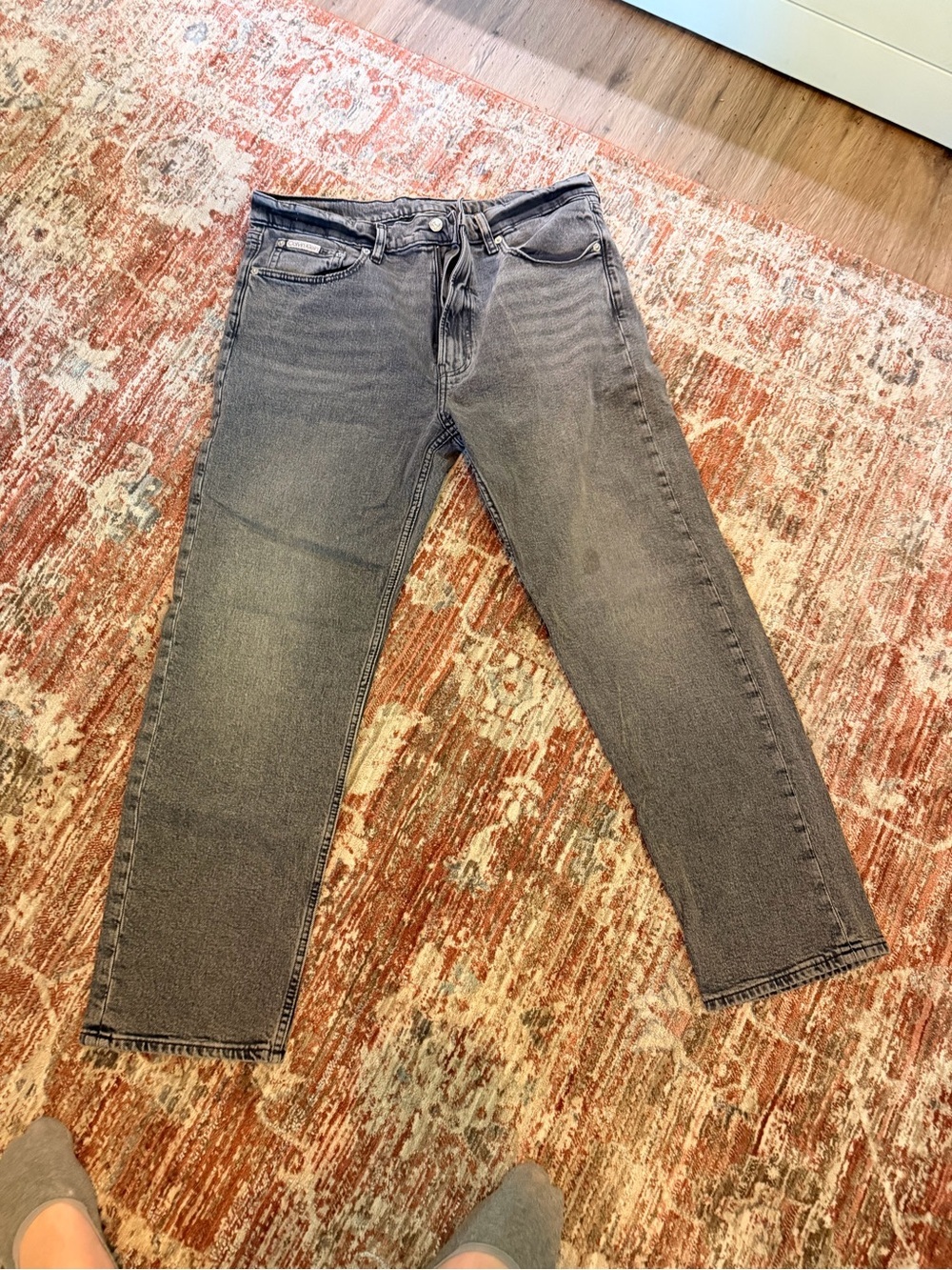 Calvin Klein Jeans Men's Straight-Leg Jeans in Washed Gray